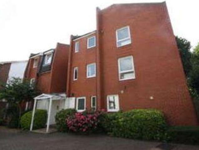 House for rent in New Malden, Greater London
