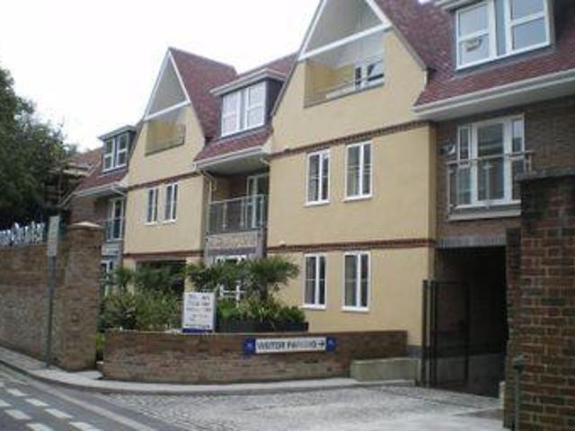 House for rent in Littlecote, West Sussex