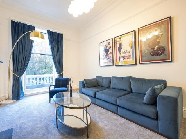 Apartment for rent in Brompton, Greater London