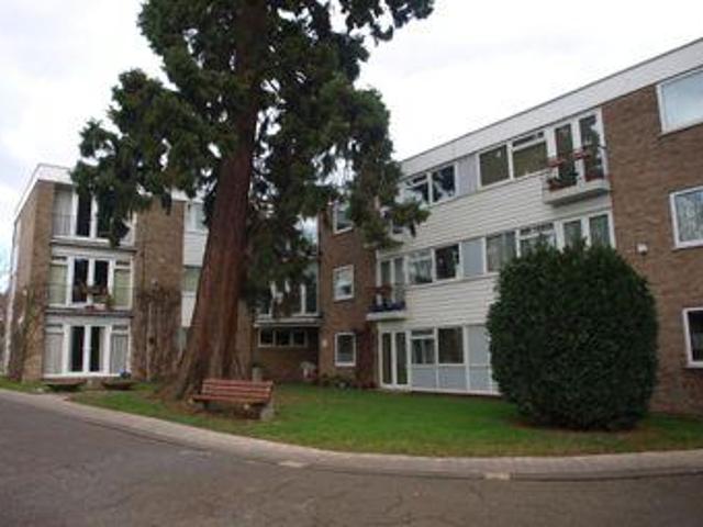 House for rent in Navestock Side, Essex