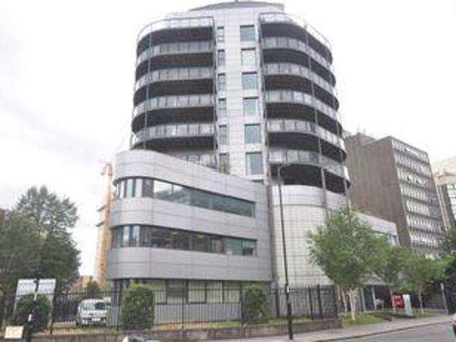 House for rent in Croydon