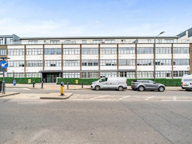 Apartment for rent in Lane, Greater London