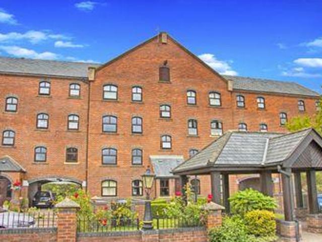 House for rent in Rossmore, Cheshire