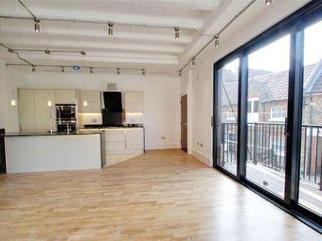 House for rent in Row Town, Surrey