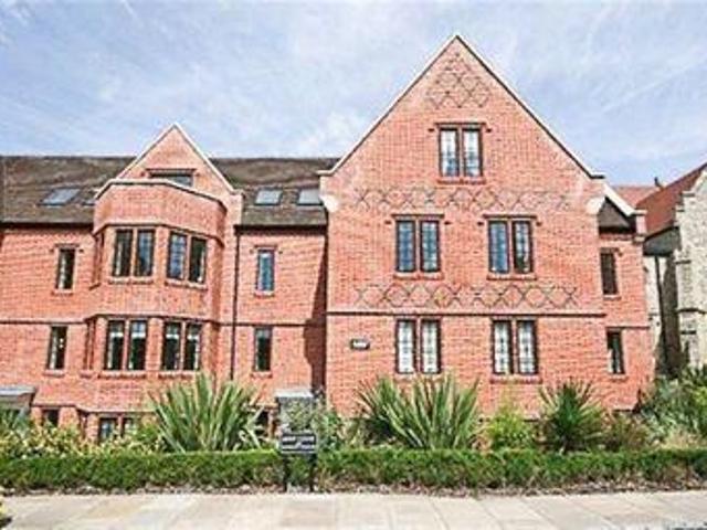 House for rent in Navestock Side
