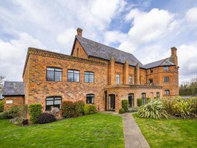 House for rent in Woking, Surrey