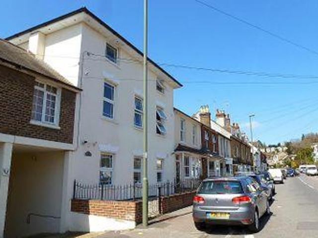 House for rent in Redhill, Reigate and Banstead