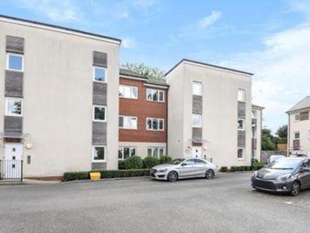 House for rent in Pouchen End, Hertfordshire