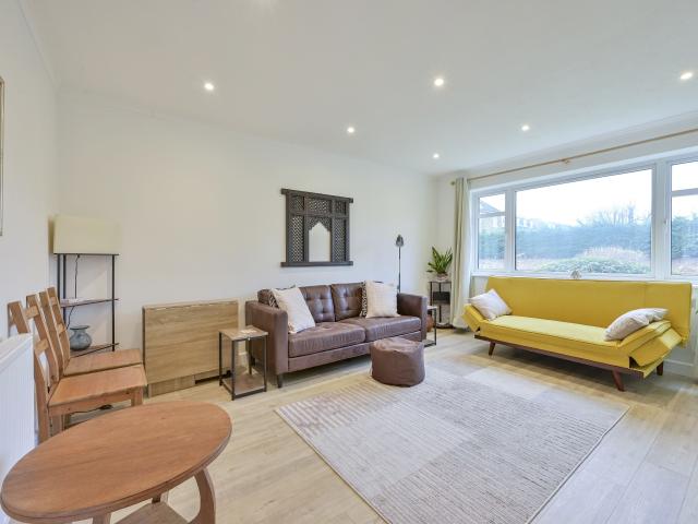 Apartment for rent in London Borough of Merton, Greater London
