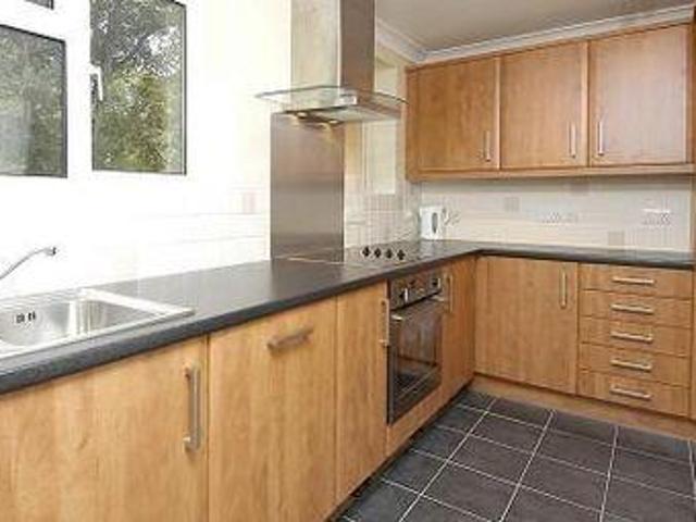 House for rent in Row Town, Surrey