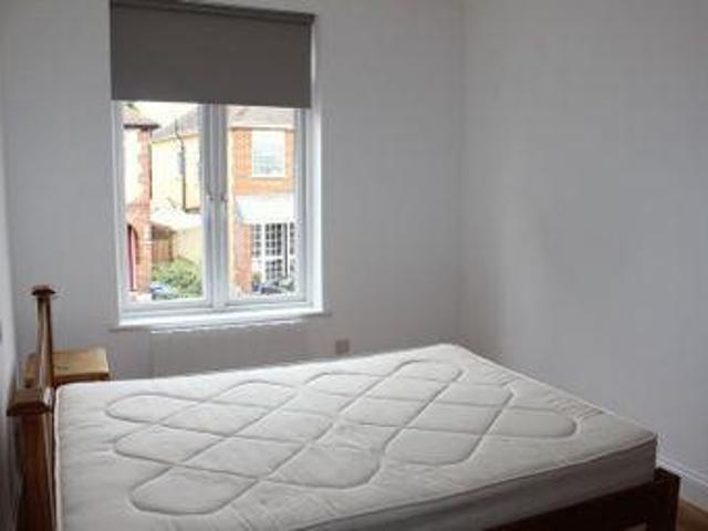 House for rent in Row Town, Surrey