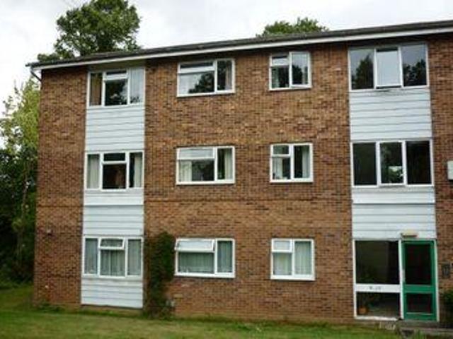 House for rent in Green Close, Warwickshire