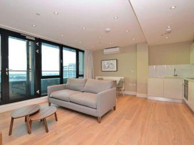 House for rent in Croydon