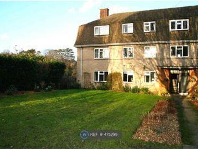 House for rent in Pachesham Park, Surrey