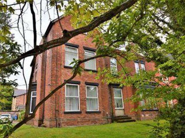 House for rent in Calderstones