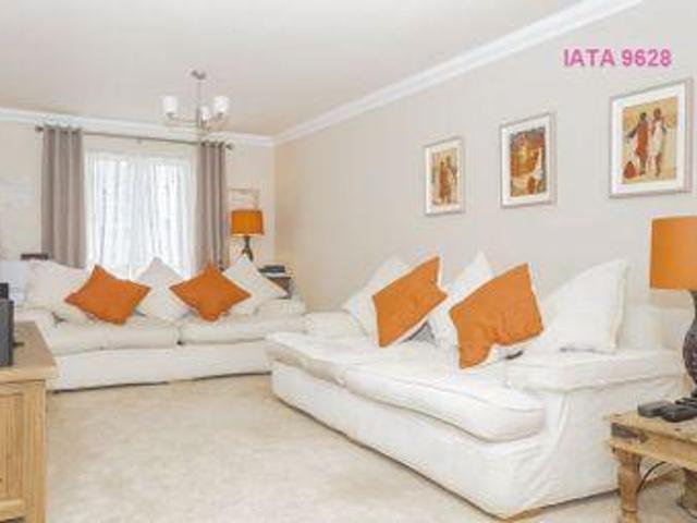 House for rent in Surrey