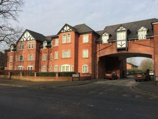 House for rent in Calderstones