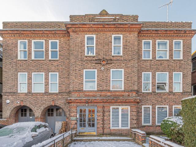 Apartment for rent in Golders Green, Greater London