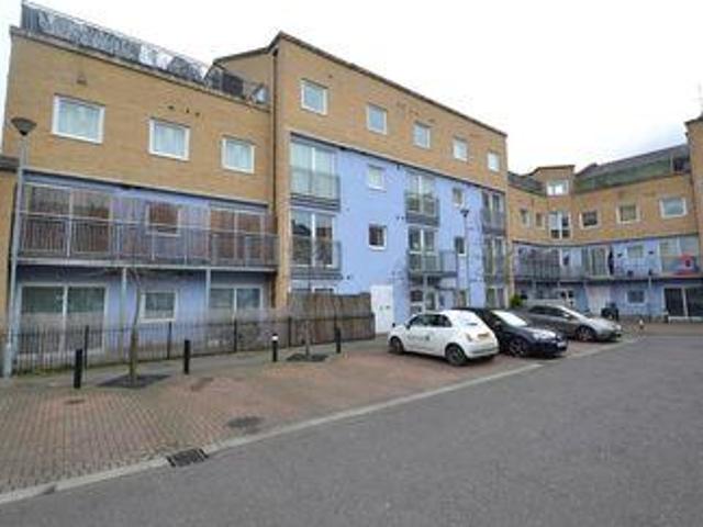 House for rent in London Borough of Hounslow, Greater London