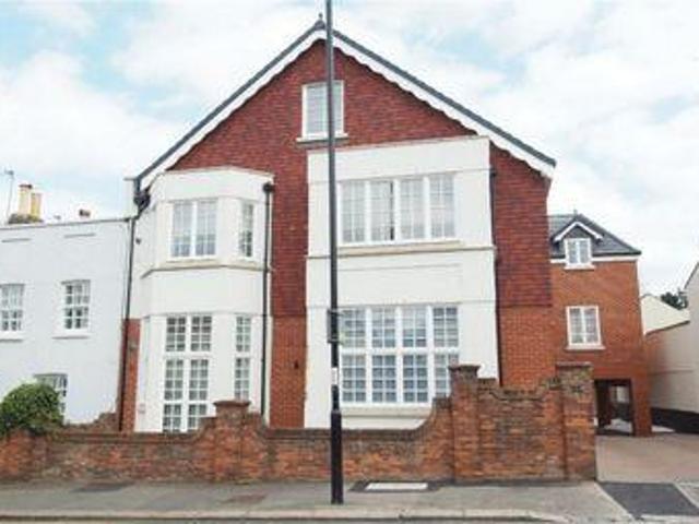 House for sale in Surrey, England
