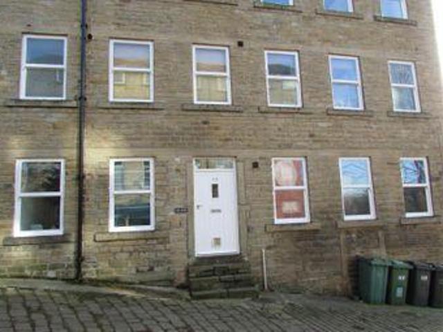 House for sale in Holmfirth, West Yorkshire