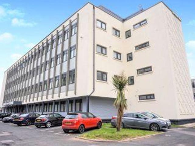 House for sale in Kingswinford, West Midlands