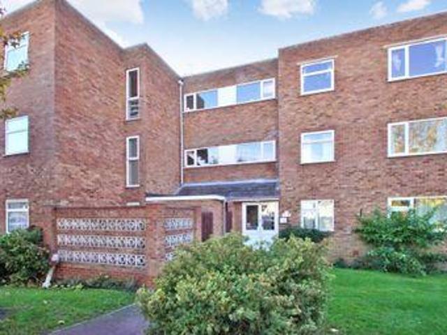 House for sale in Pouchen End, Hertfordshire