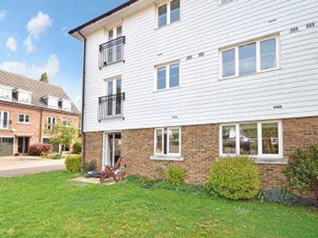 House for sale in The Butts, Kent