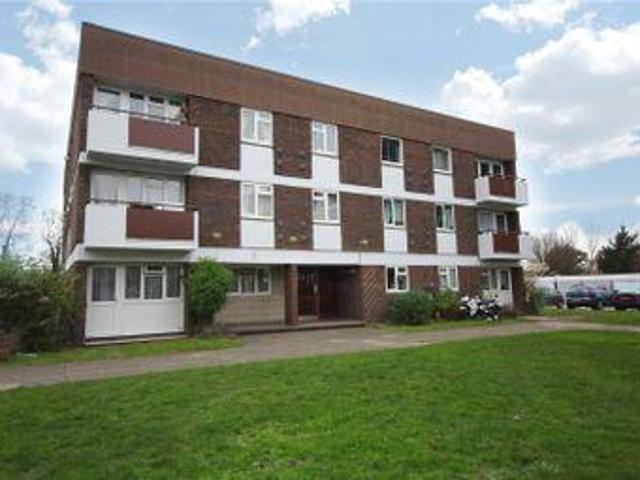 House for sale in Lower Halliford, Surrey