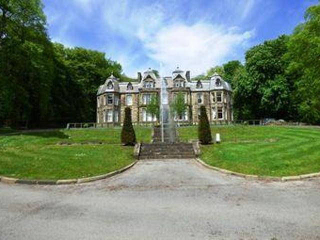 House for sale in Charlesworth, East Midlands