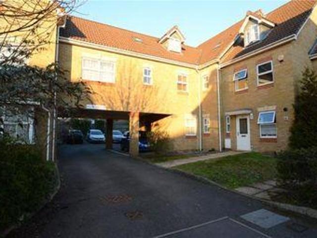 House for sale in Uxbridge, Greater London