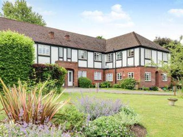 House for sale in Weybridge, Elmbridge