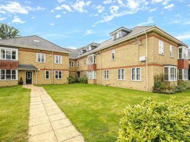 House for sale in Ascot