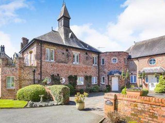 House for sale in Knutsford