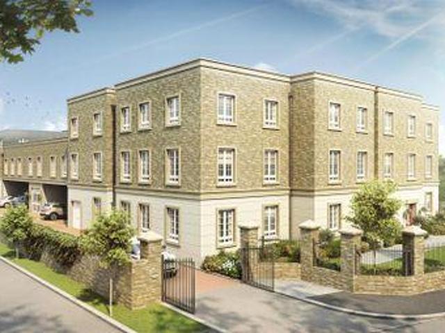 House for sale in Isleworth, Greater London