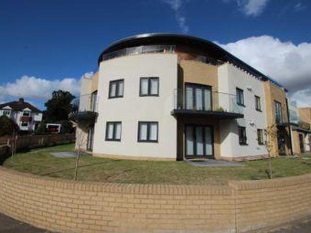 House for sale in Pouchen End, Hertfordshire