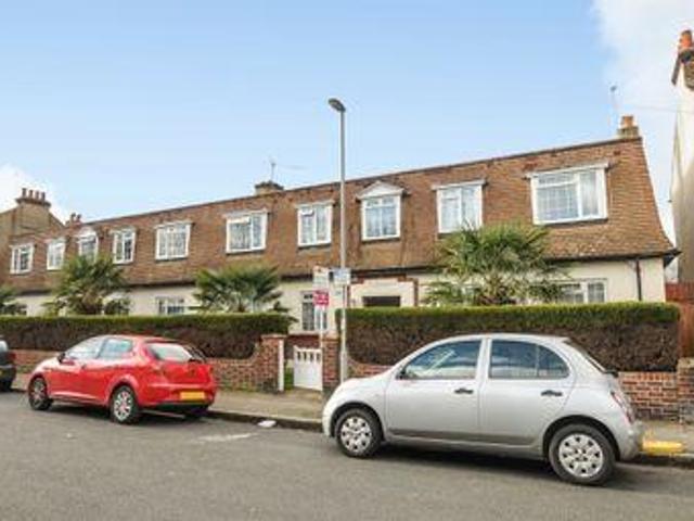House for sale in Royal Borough of Kingston upon Thames, Greater London