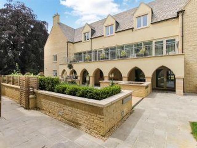 House for sale in Fossebridge, Gloucestershire