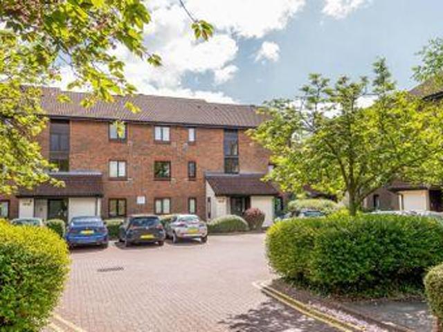 House for sale in Isleworth, Greater London