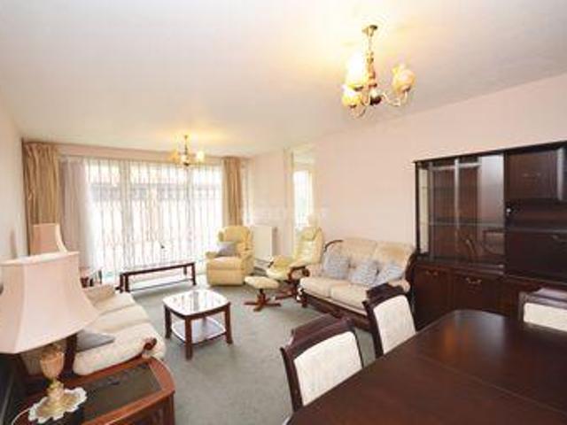 House for sale in Edgware, Greater London