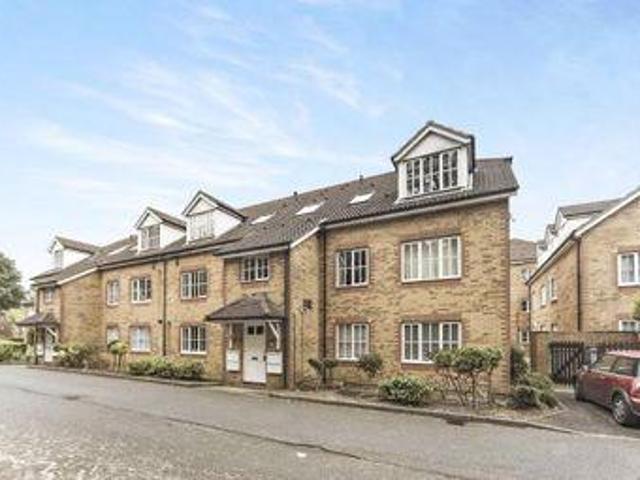 House for sale in Hillview, Surrey