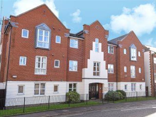 House for sale in Batchworth, Hertfordshire