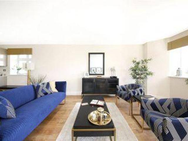 House for sale in Hillview, Surrey