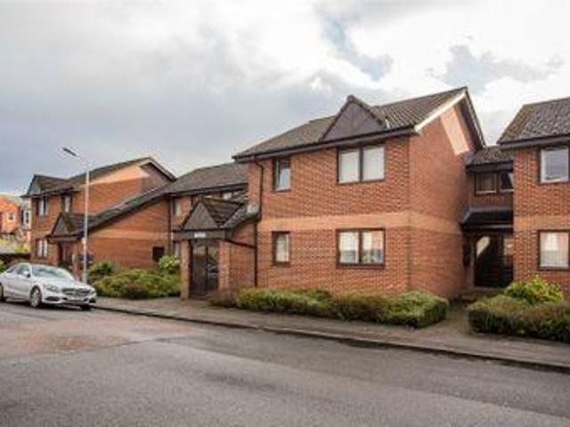 House for sale in Alexandria, Scotland