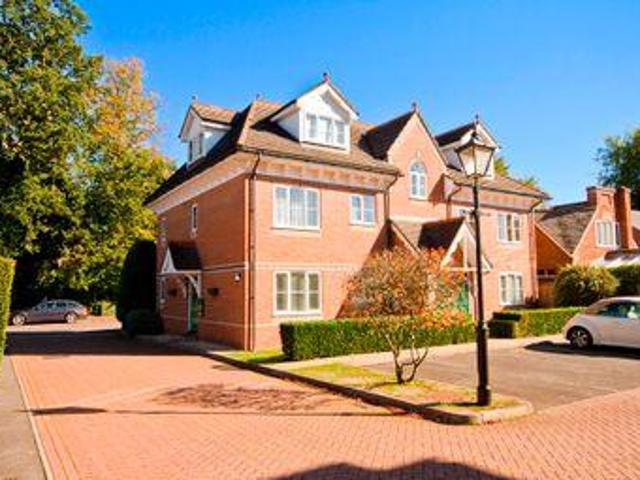 House for sale in Batchworth, Hertfordshire