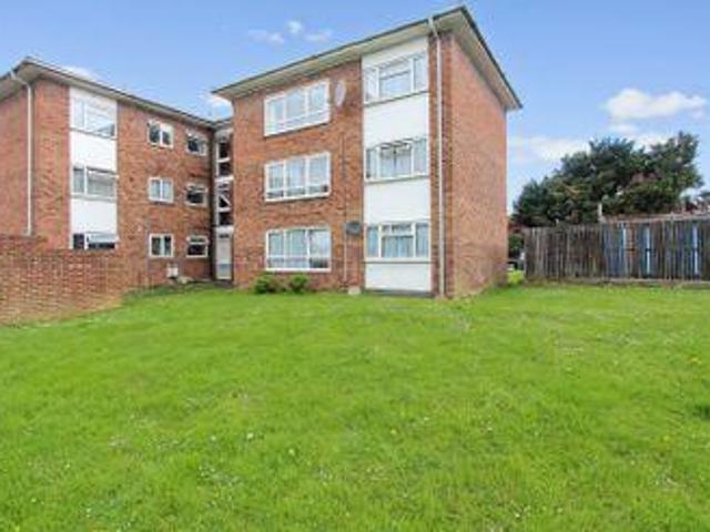 House for sale in Little Stanmore, Greater London