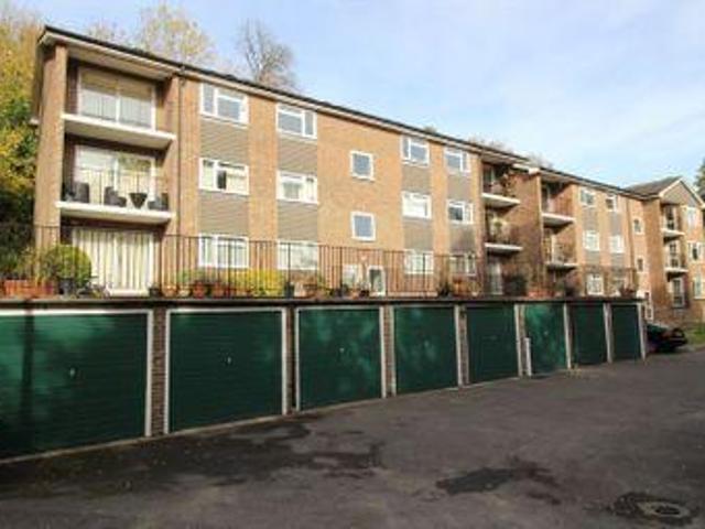 House for sale in Hillview, Surrey