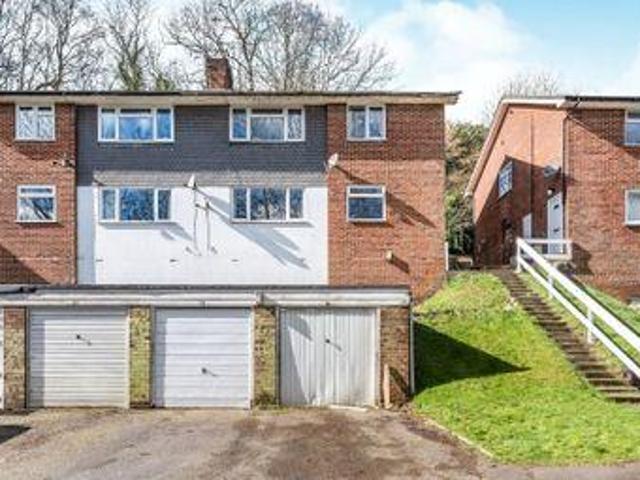 House for sale in Hillview, Surrey