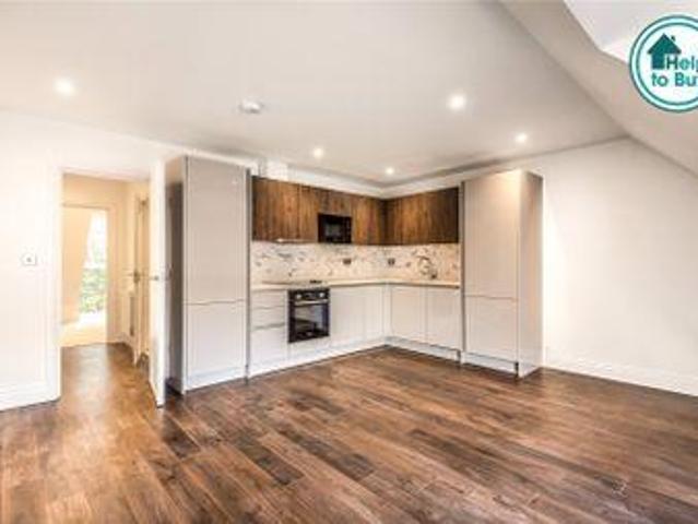 House for sale in Little Stanmore, Greater London
