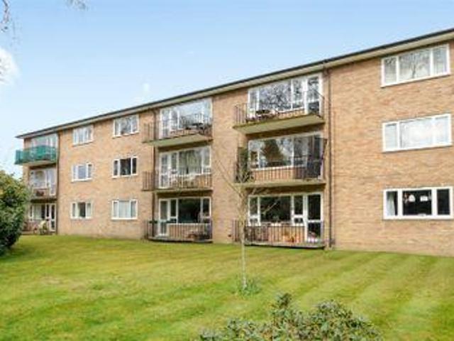 House for sale in Weybridge, Elmbridge